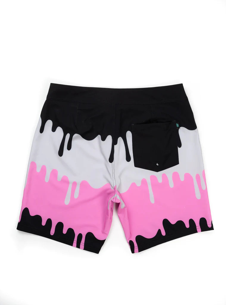 Tyler All Day Trunk 18" Black/Pink Drip