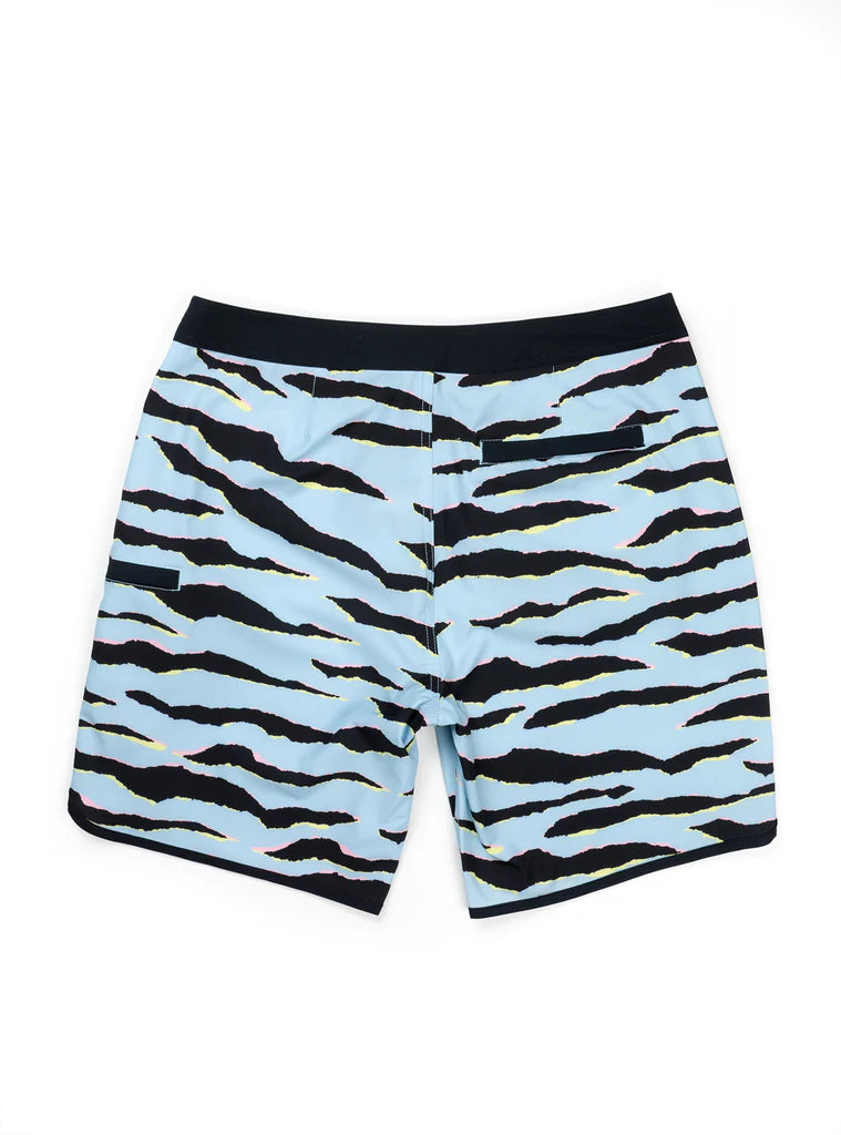 JOB Weekender Trunk 20" Light Blue Tiger Print