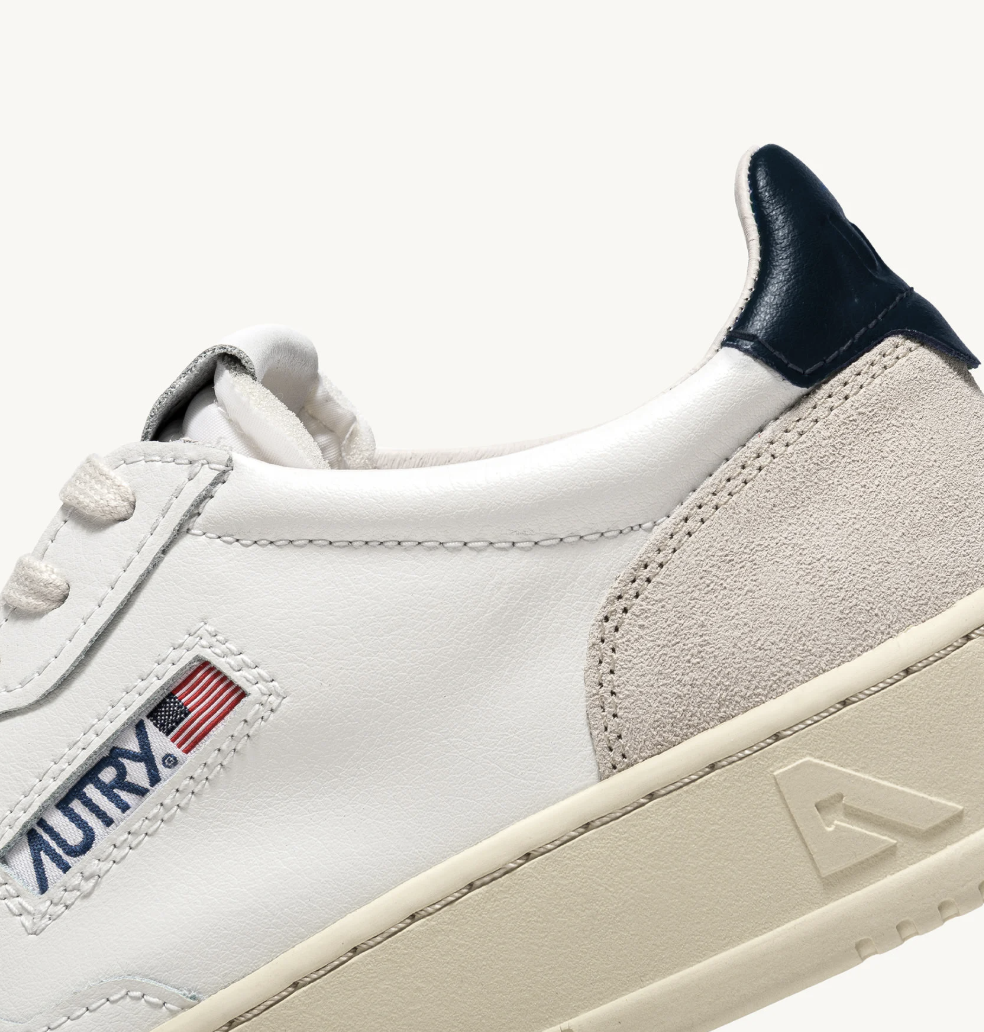 MEDALIST LOW SNEAKERS IN WHITE AND BLUE LEATHER AND BEIGE SUEDE