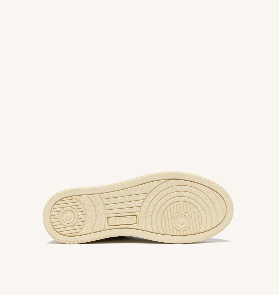 MEDALIST LOW SNEAKERS IN WHITE AND SYRAH LEATHER