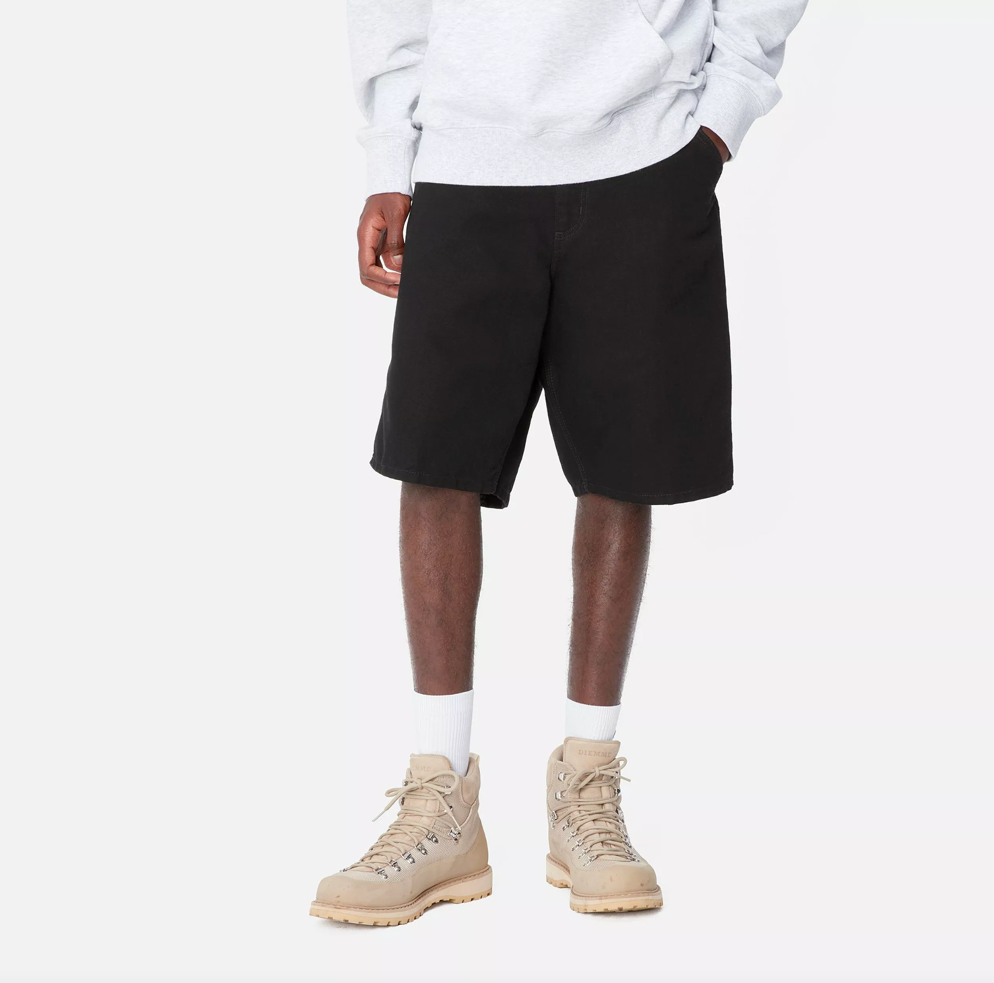 Single Knee Short Black