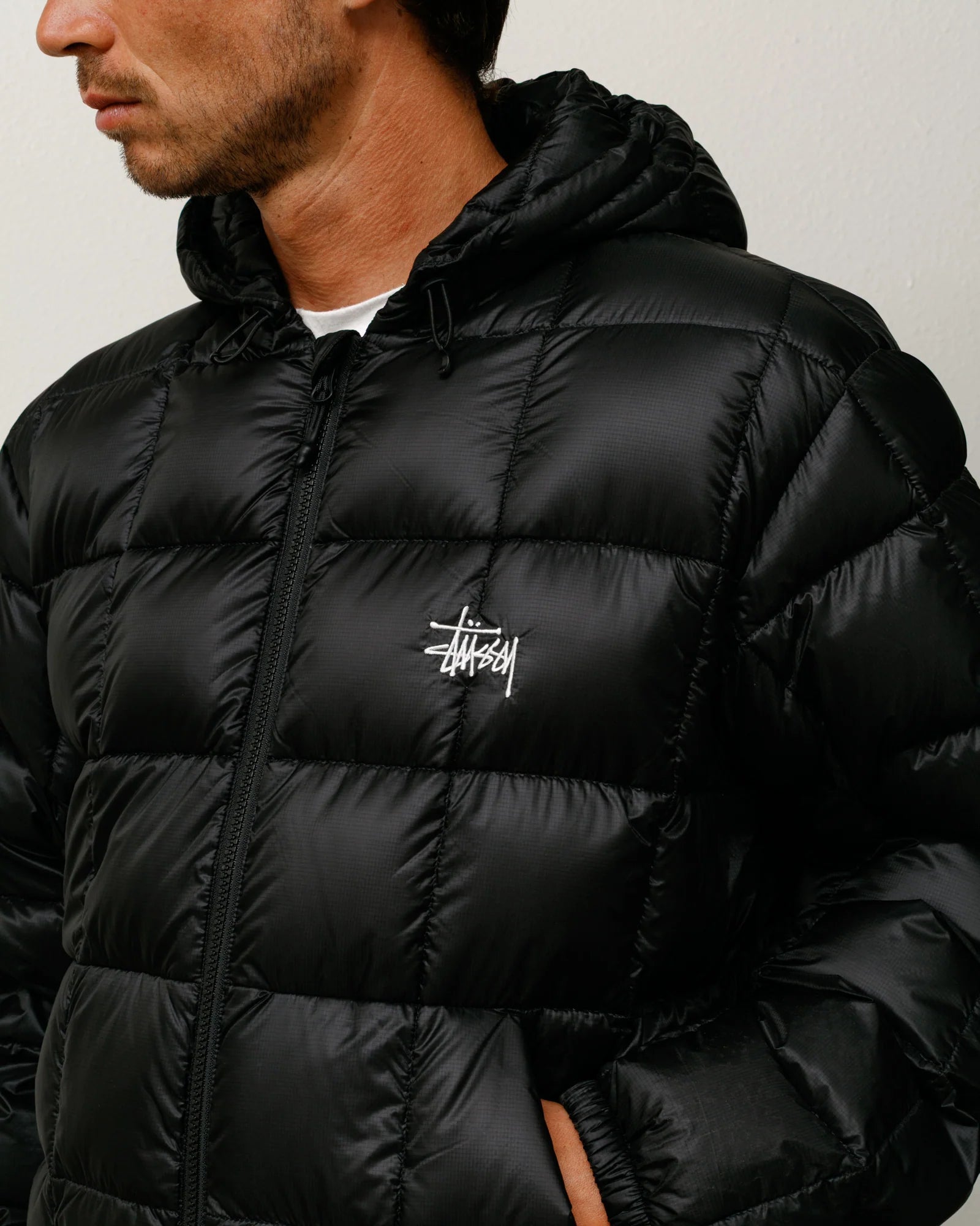 MIDWEIGHT HOODED PUFFER BLACK