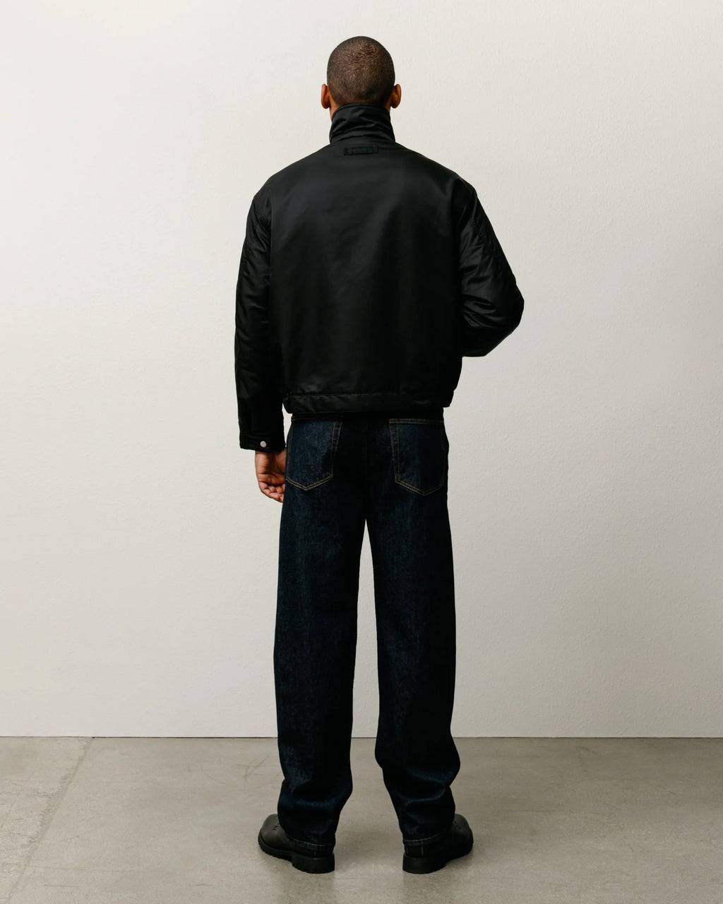 PILE LINED ZIP JACKET BLACK
