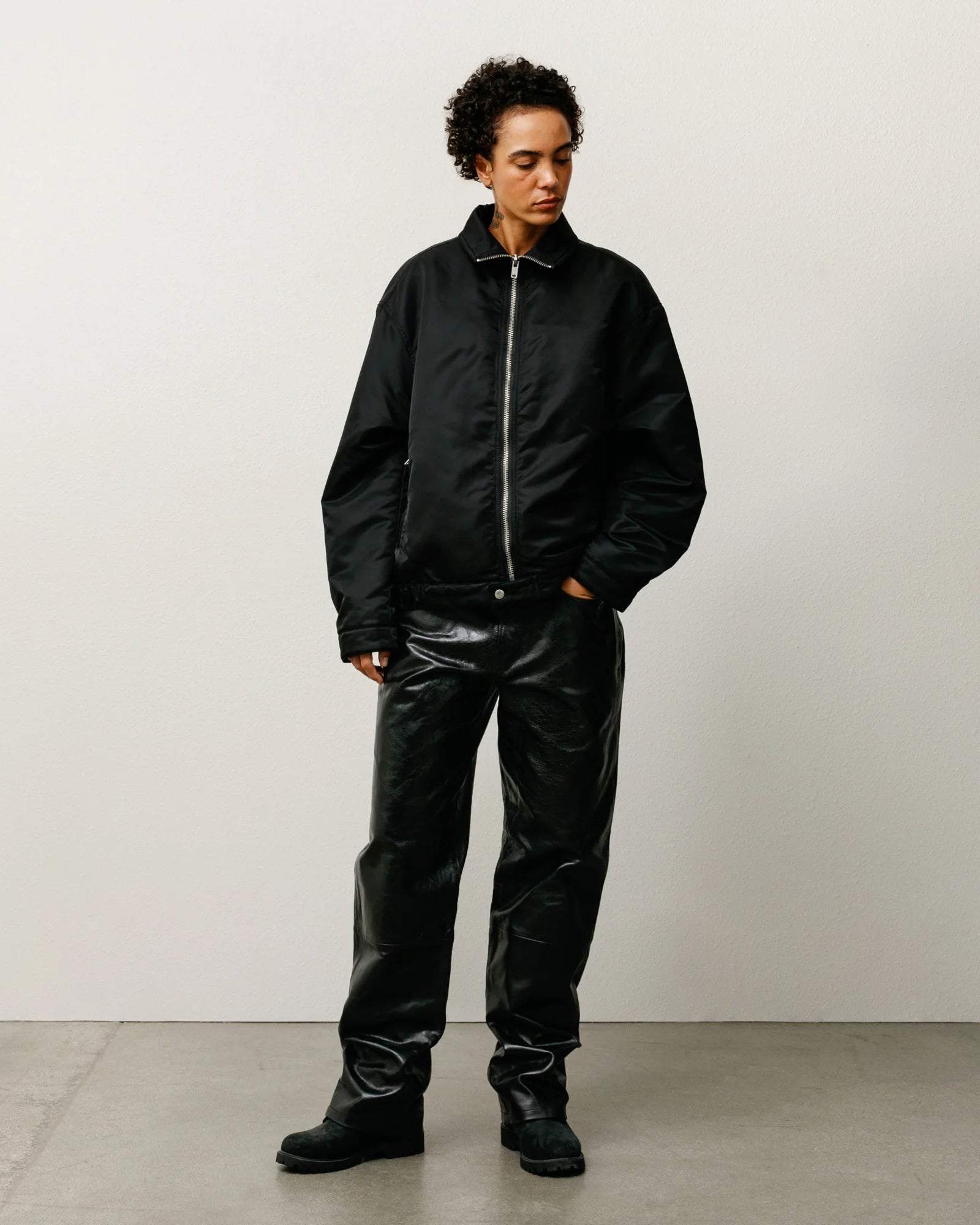 PILE LINED ZIP JACKET BLACK