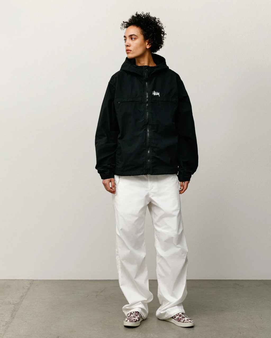 LIGHTWEIGHT HOODED JACKET BLACK