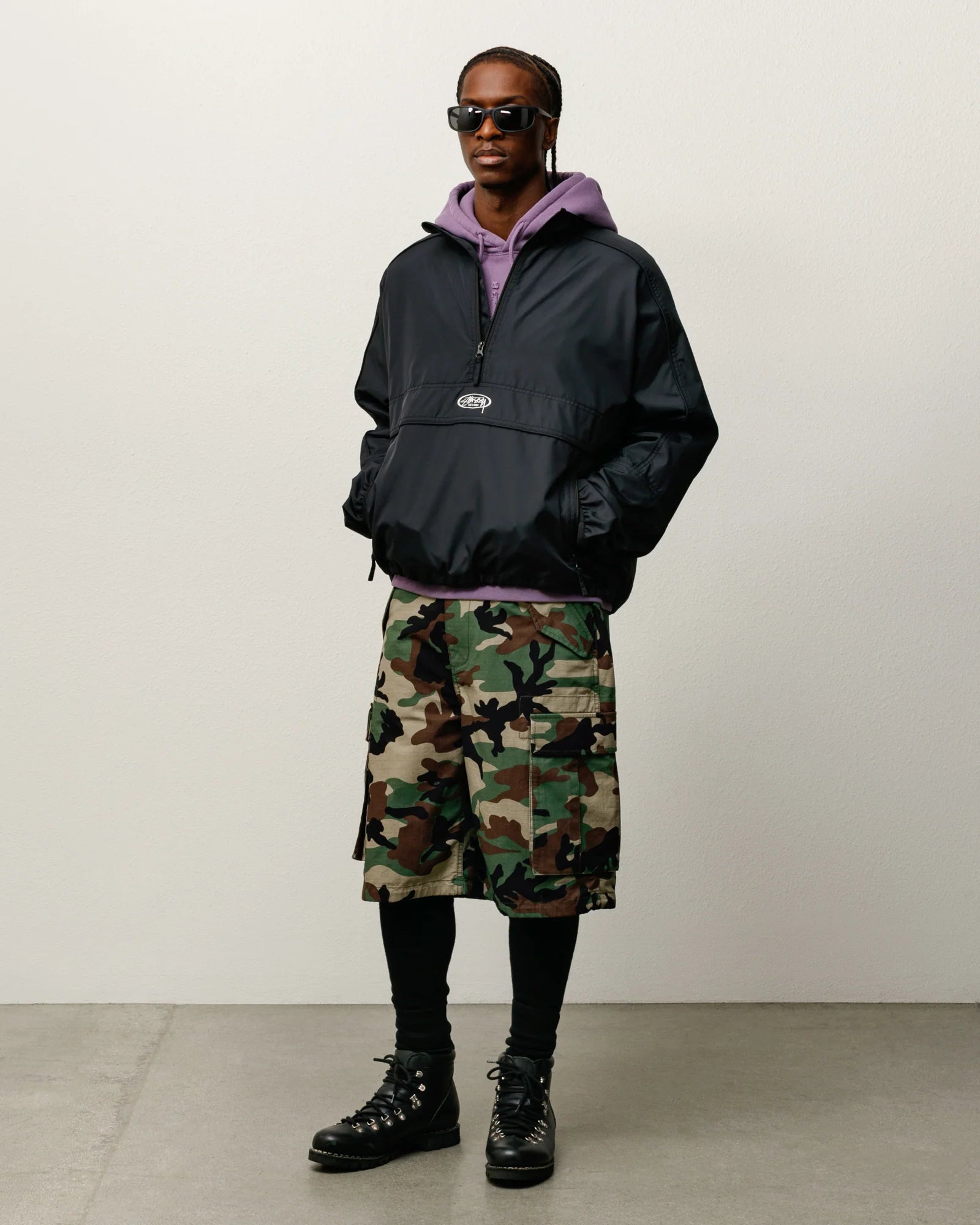 LIGHTWEIGHT PULLOVER JACKET BLACK