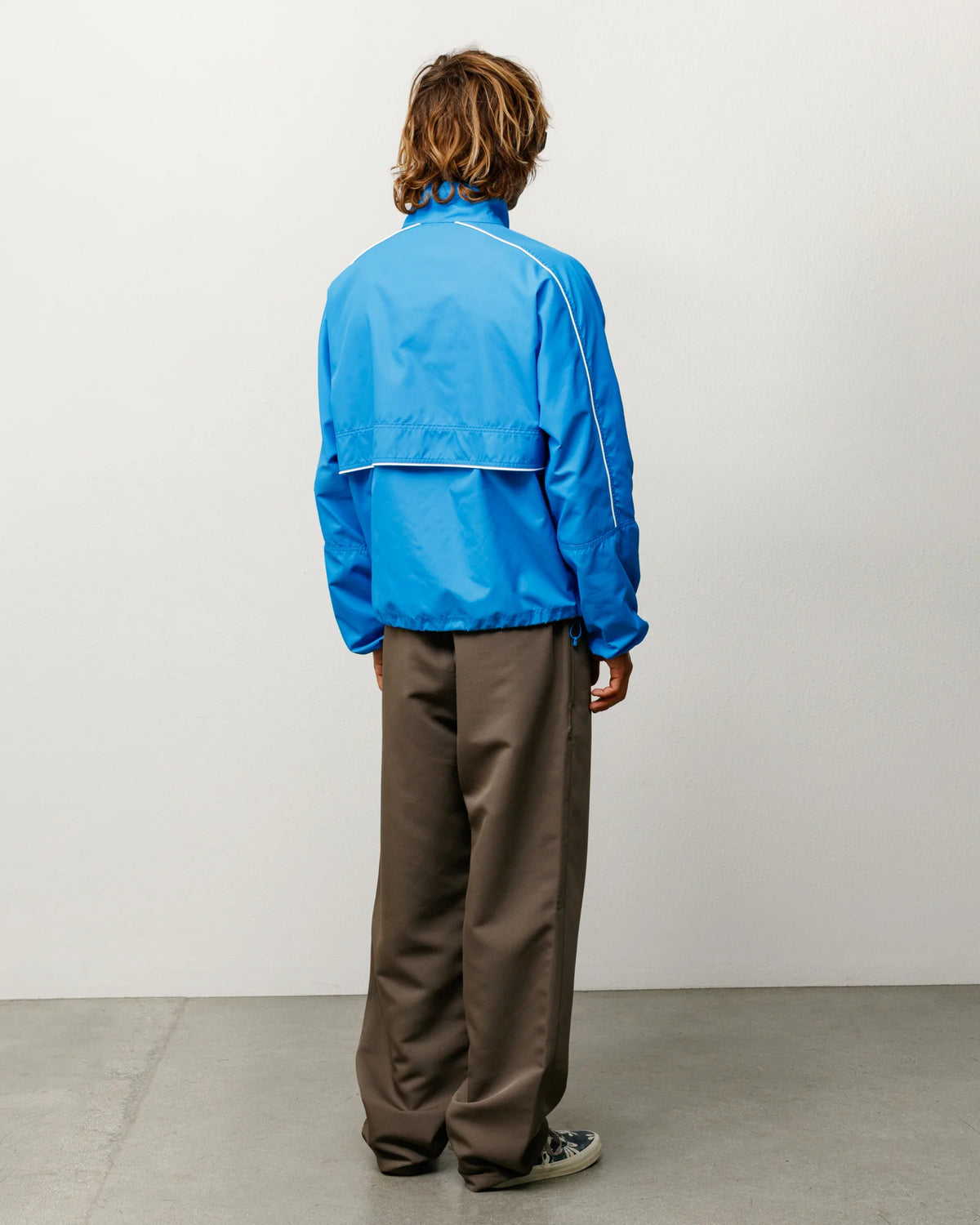 LIGHTWEIGHT PULLOVER JACKET BLUE