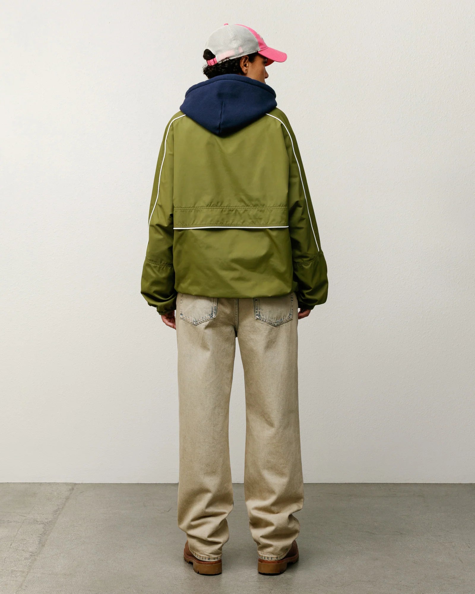 LIGHTWEIGHT PULLOVER JACKET OLIVE