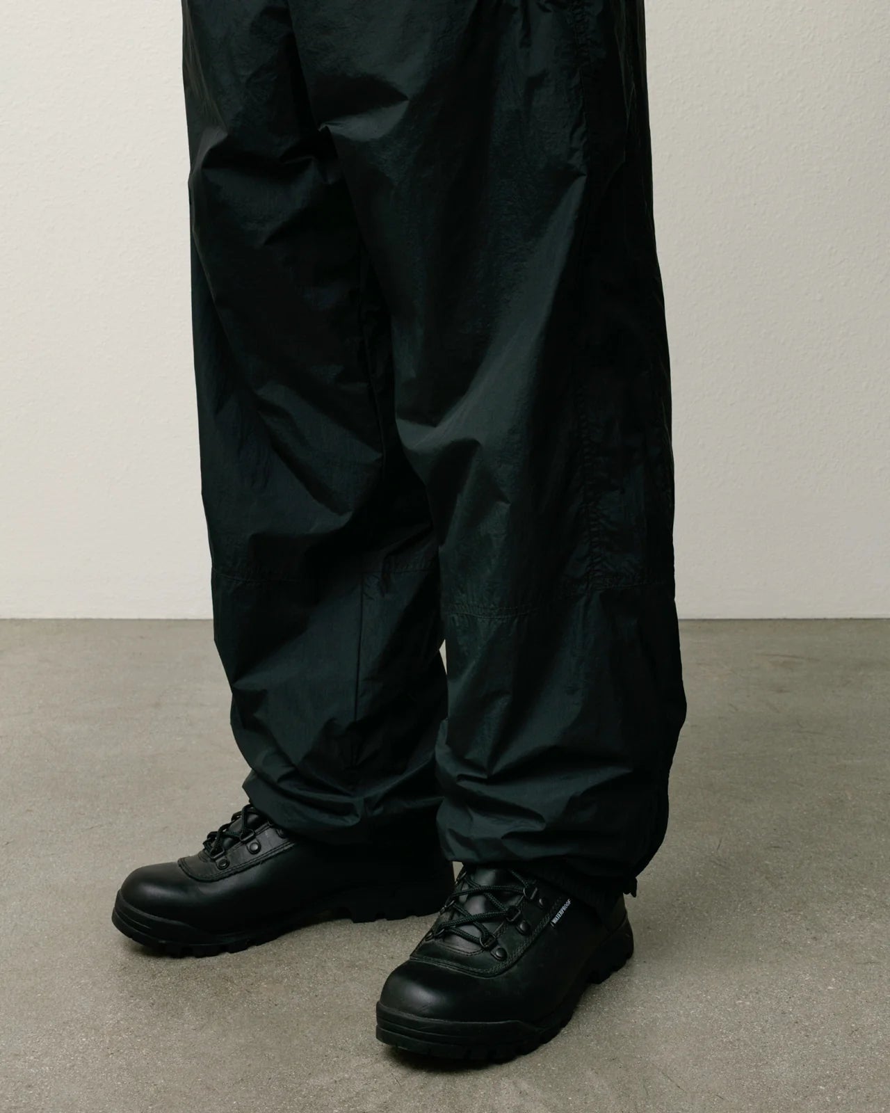 NYLON TRACK PANT BLACK
