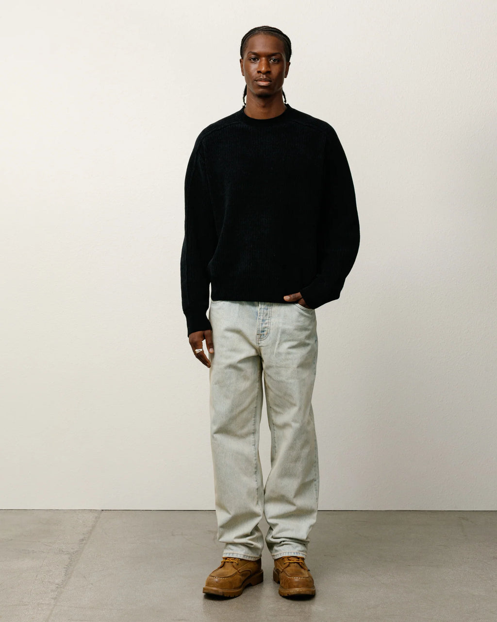 EXPOSED SEAM SWEATER BLACK