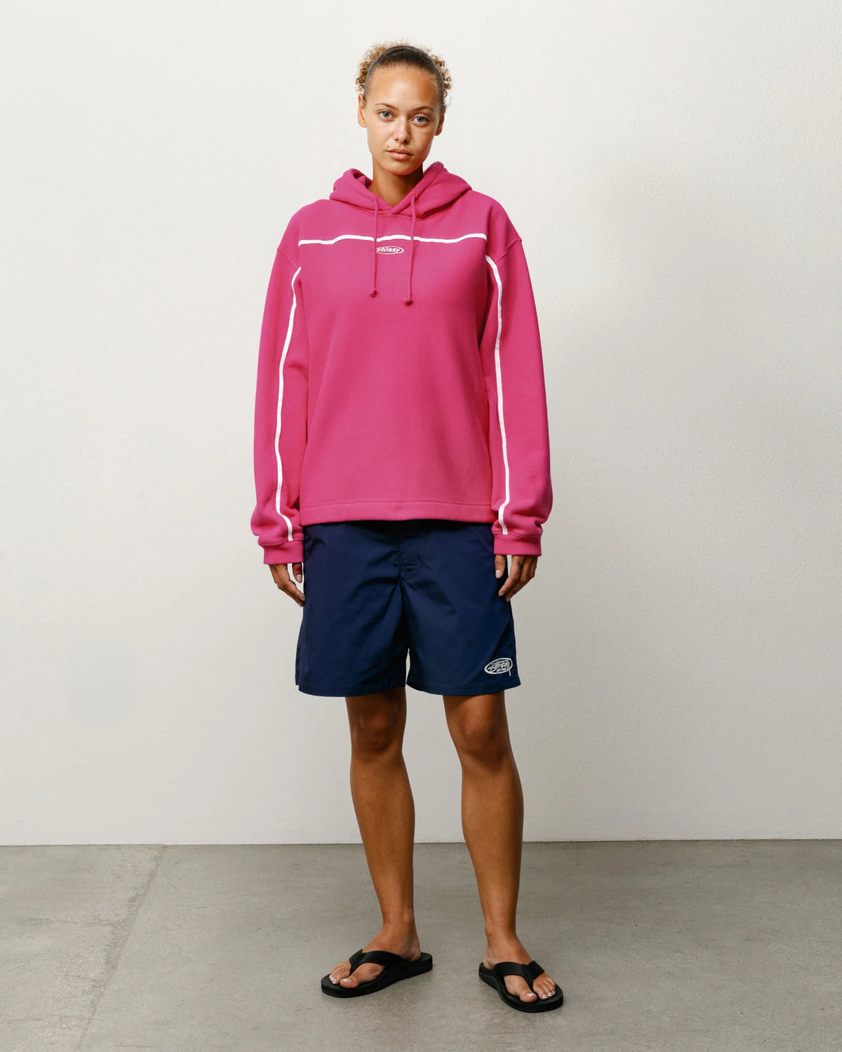 OVAL PULLOVER HOOD PINK