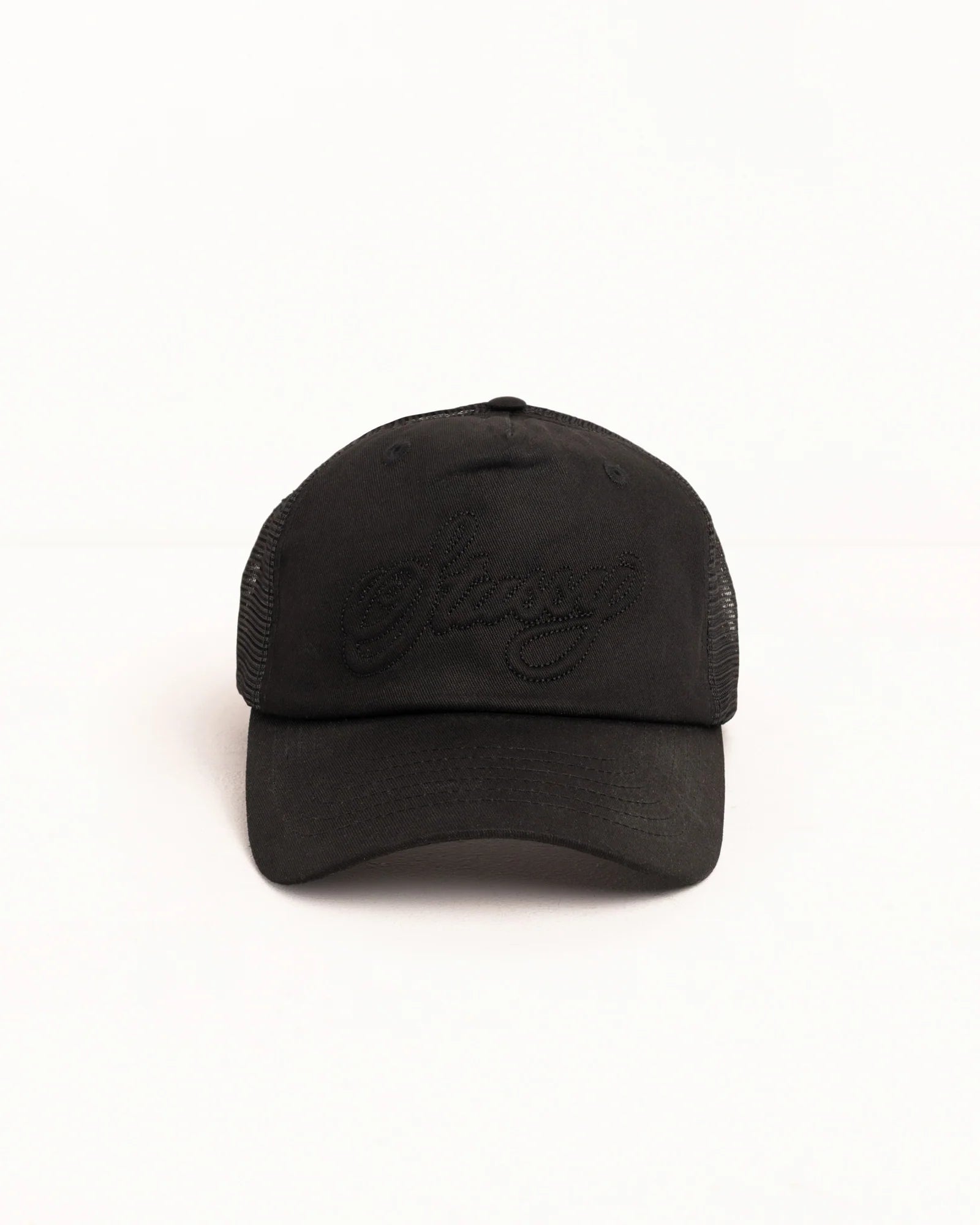 TRUCKER CURSIVE STITCH BLACK