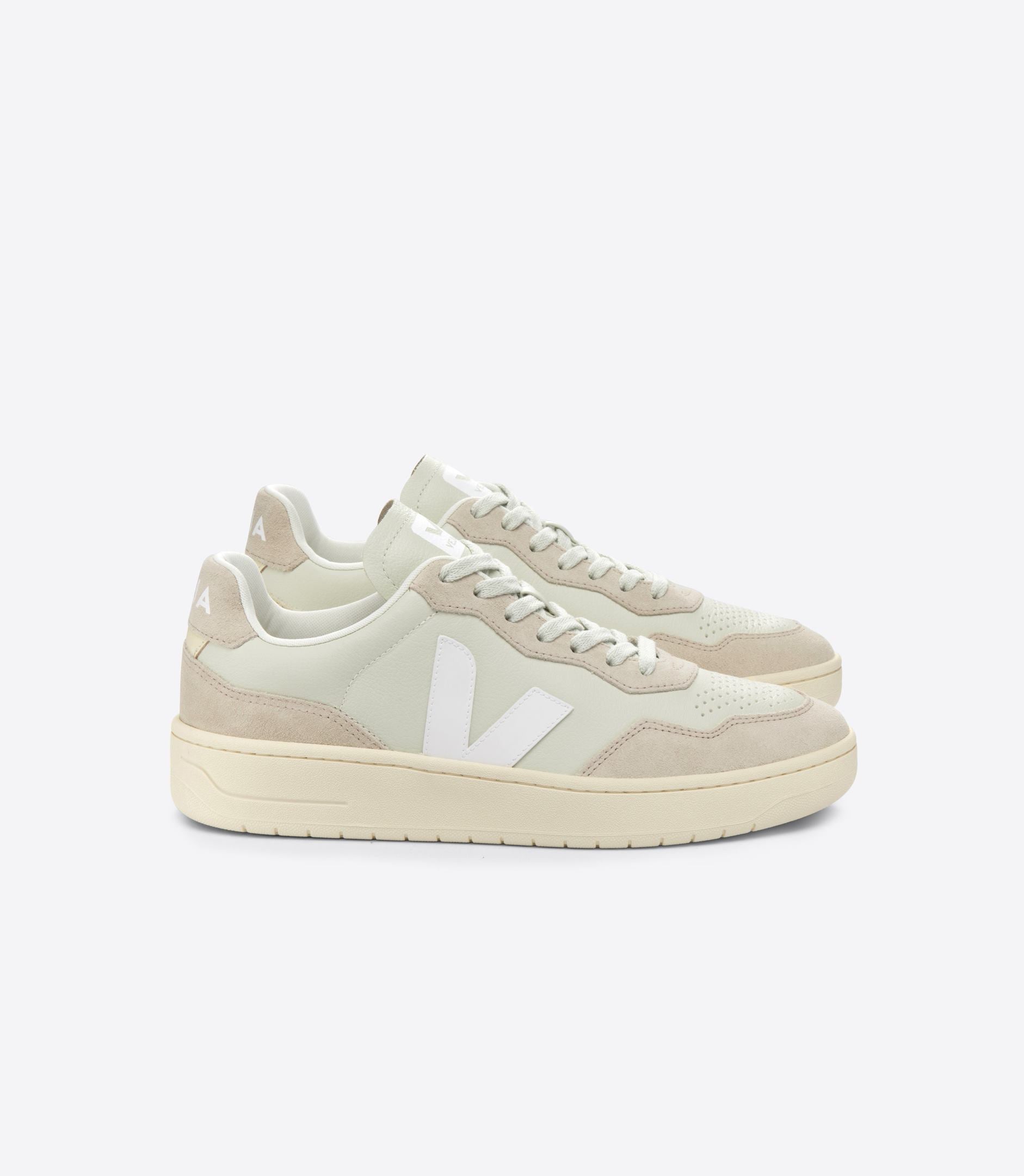 Zapatillas Veja V-90 Leather Pierre White