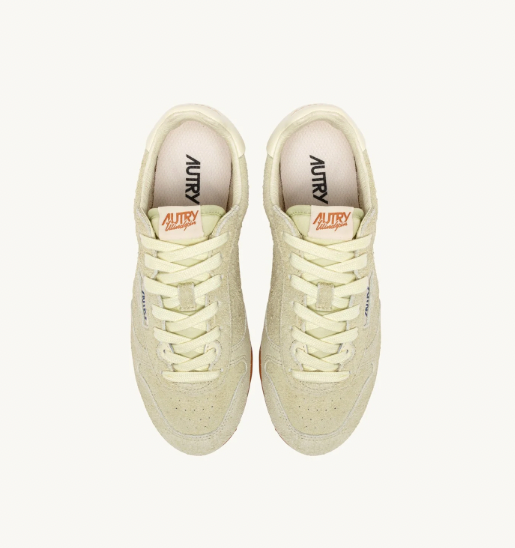 WINDSPIN LOW WOM PERFOR/SUEDE BUTTER