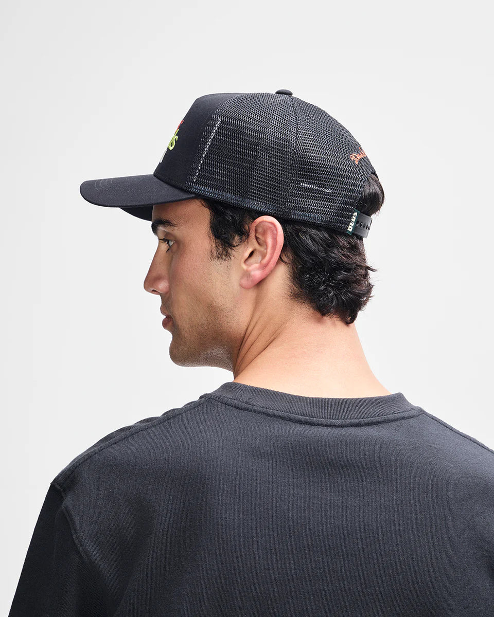 Strata Trucker Black