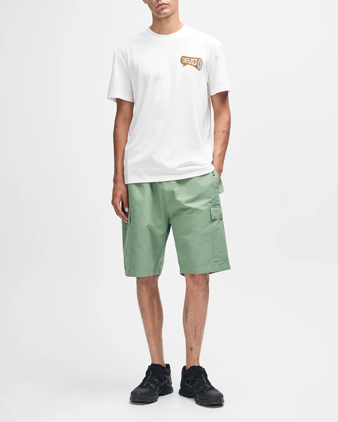 Log Tee Vintage White