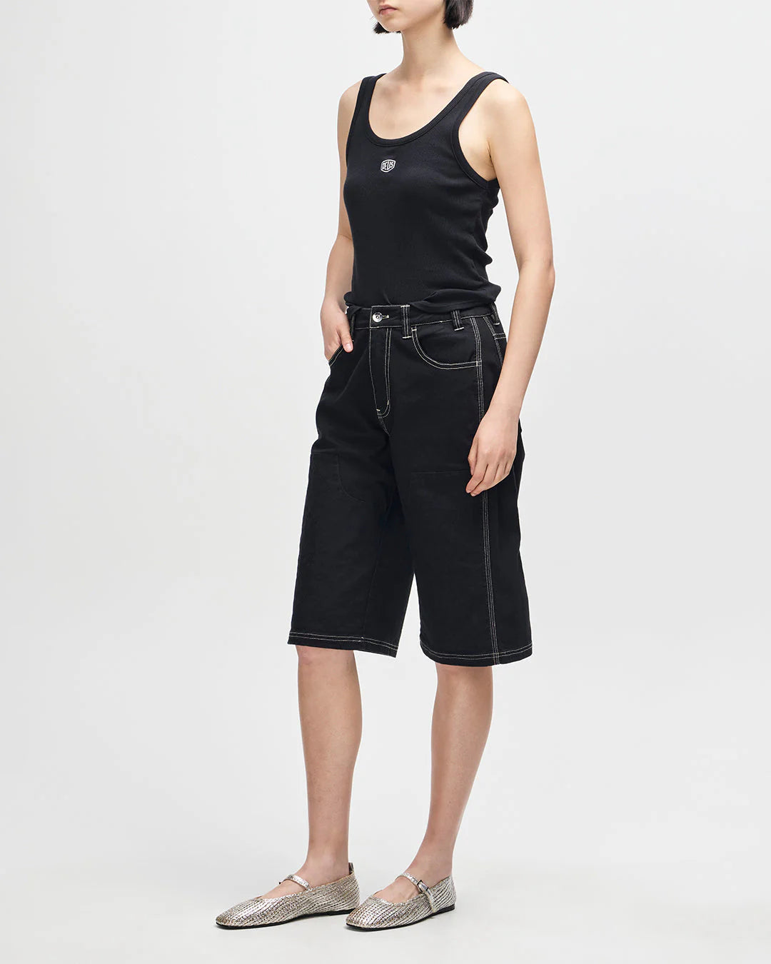 Vulkan Short Black