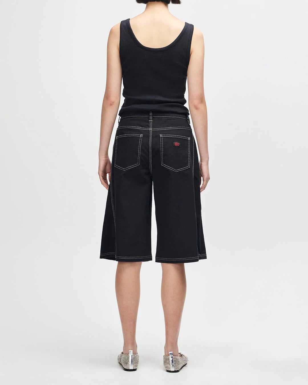Vulkan Short Black