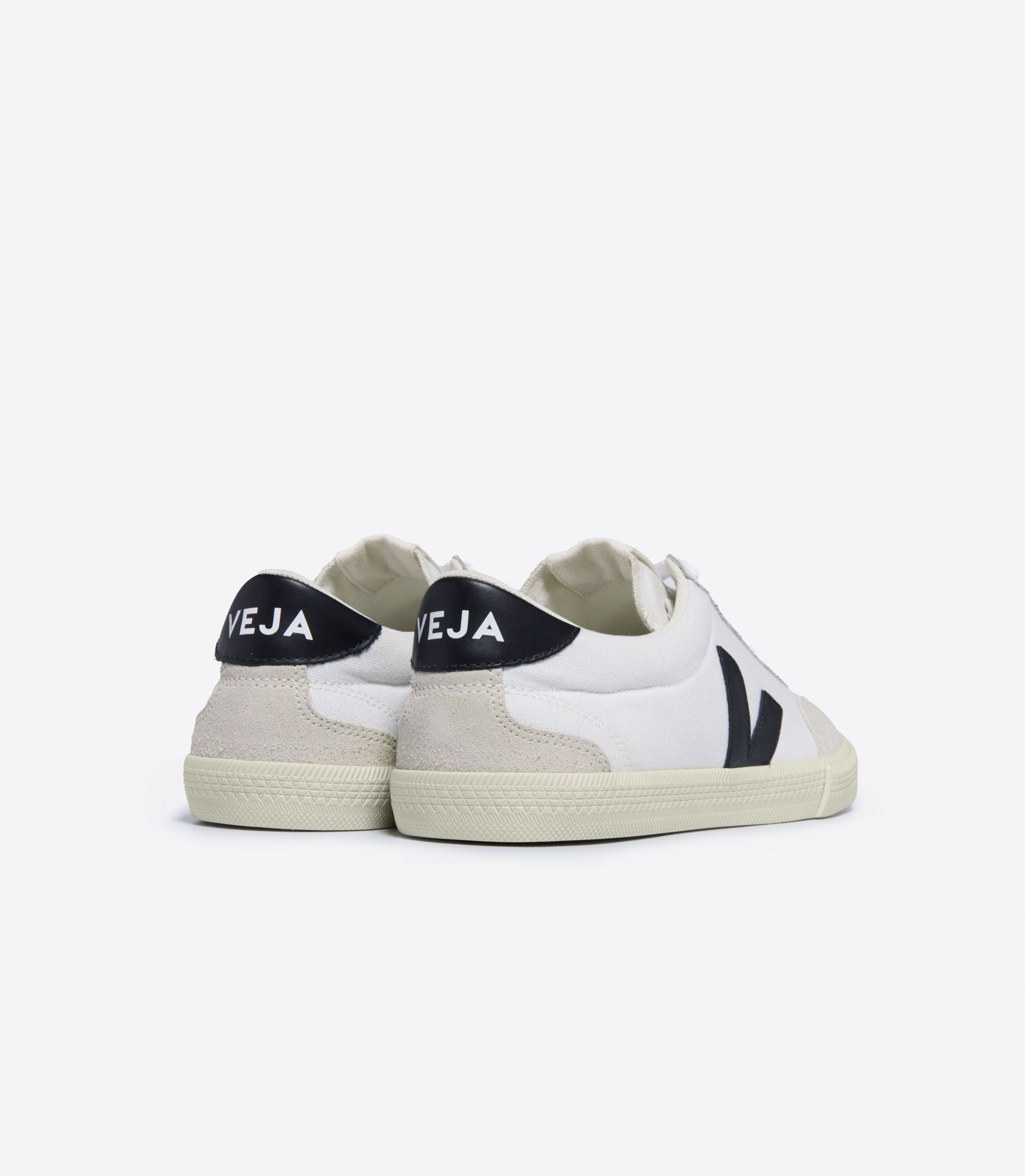 Zapatillas Veja Volley Canvas White Black Hombre