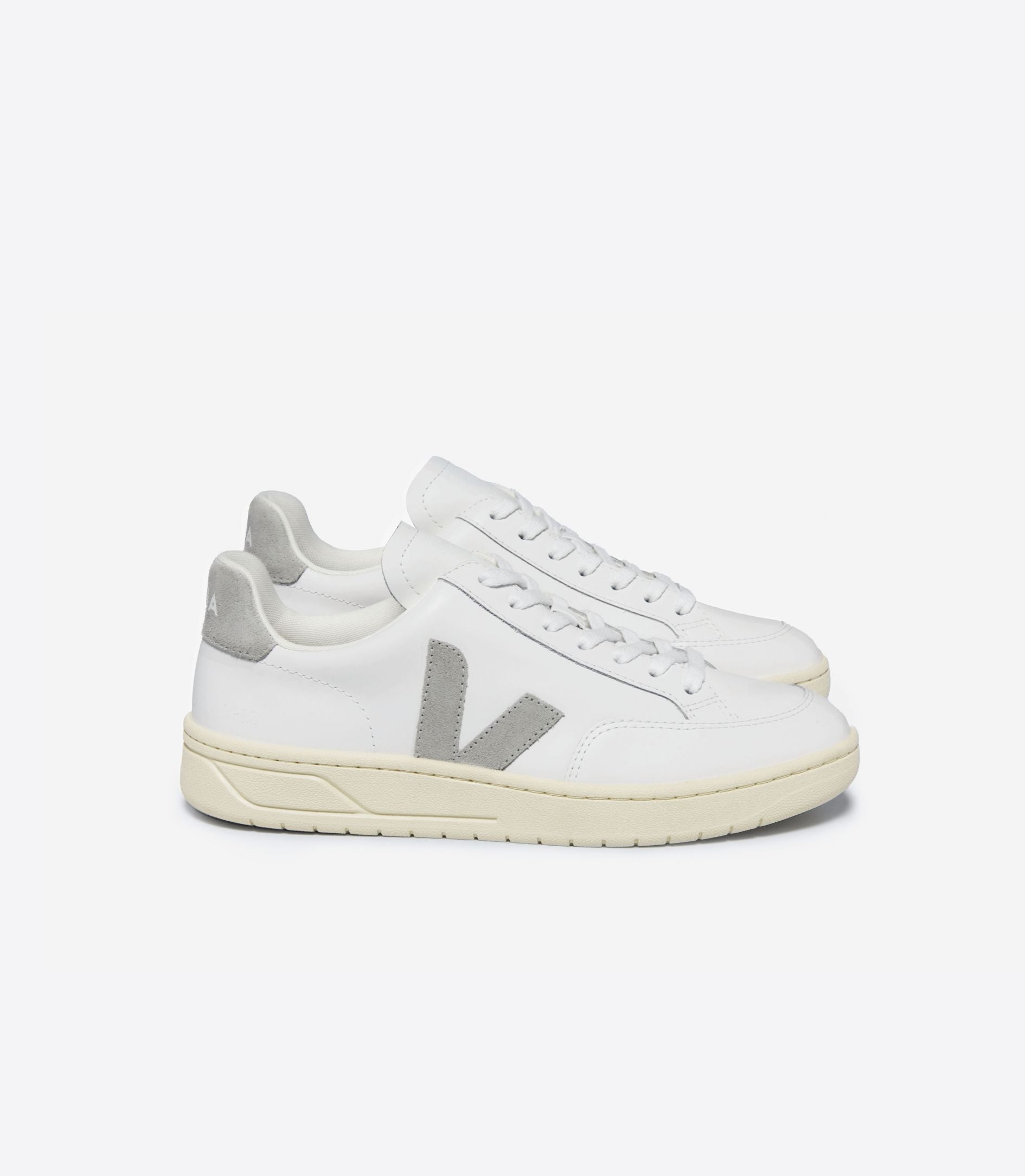 Zapatillas Veja V-12 Extra White Light Grey