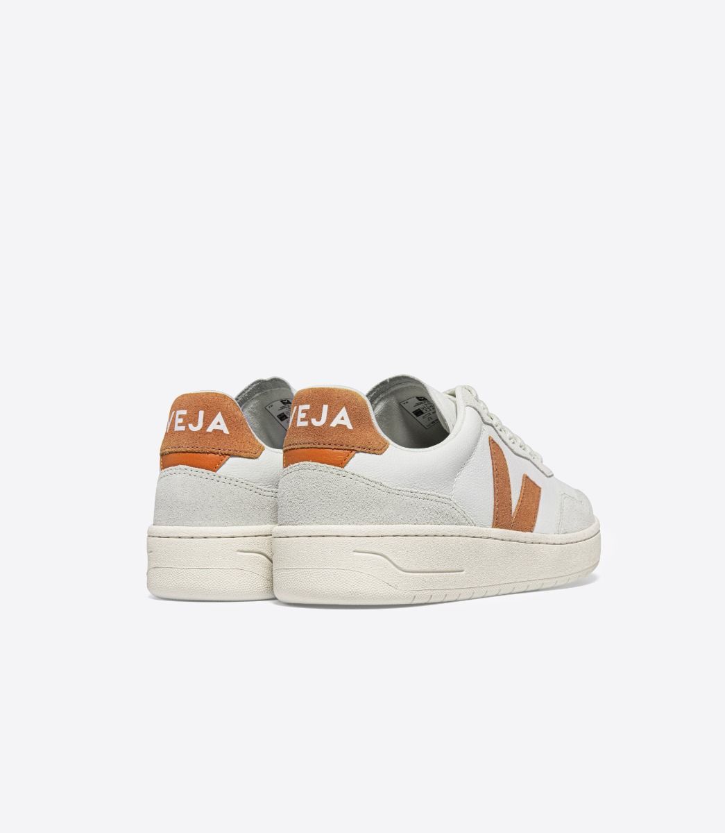 Zapatillas Veja V-90 Extra White Umber