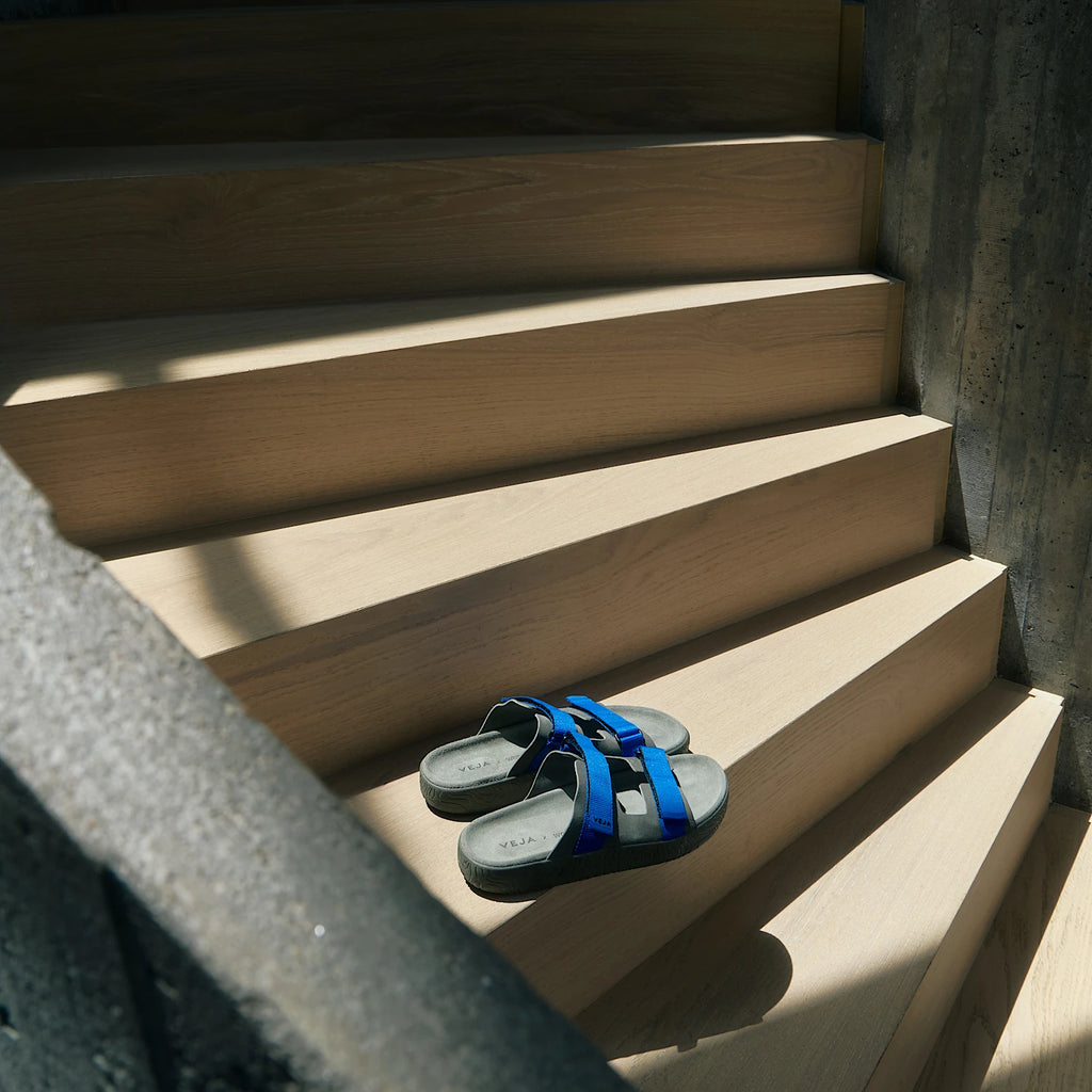 ARPOADOR SUEDE VEJA X WORKING TITLE KAKI