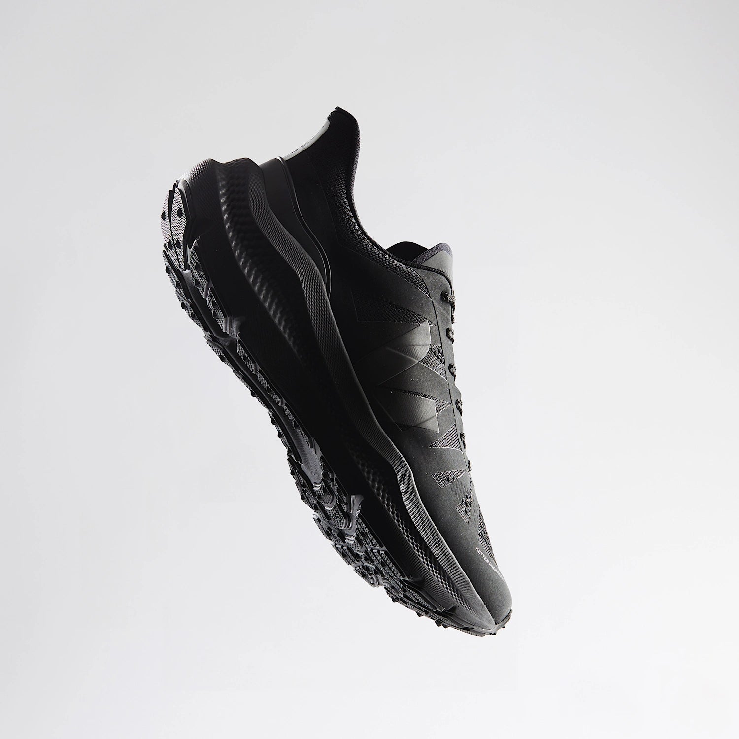 CONDOR 3 ADVANCED ENGINEERED-MESH FULL BLACK