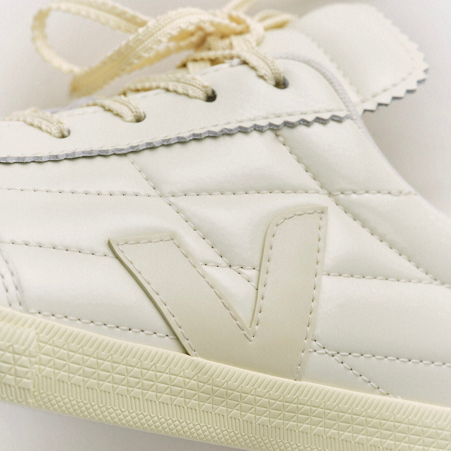 PANENKA PATENT LEATHER OFF-WHITE NATURAL
