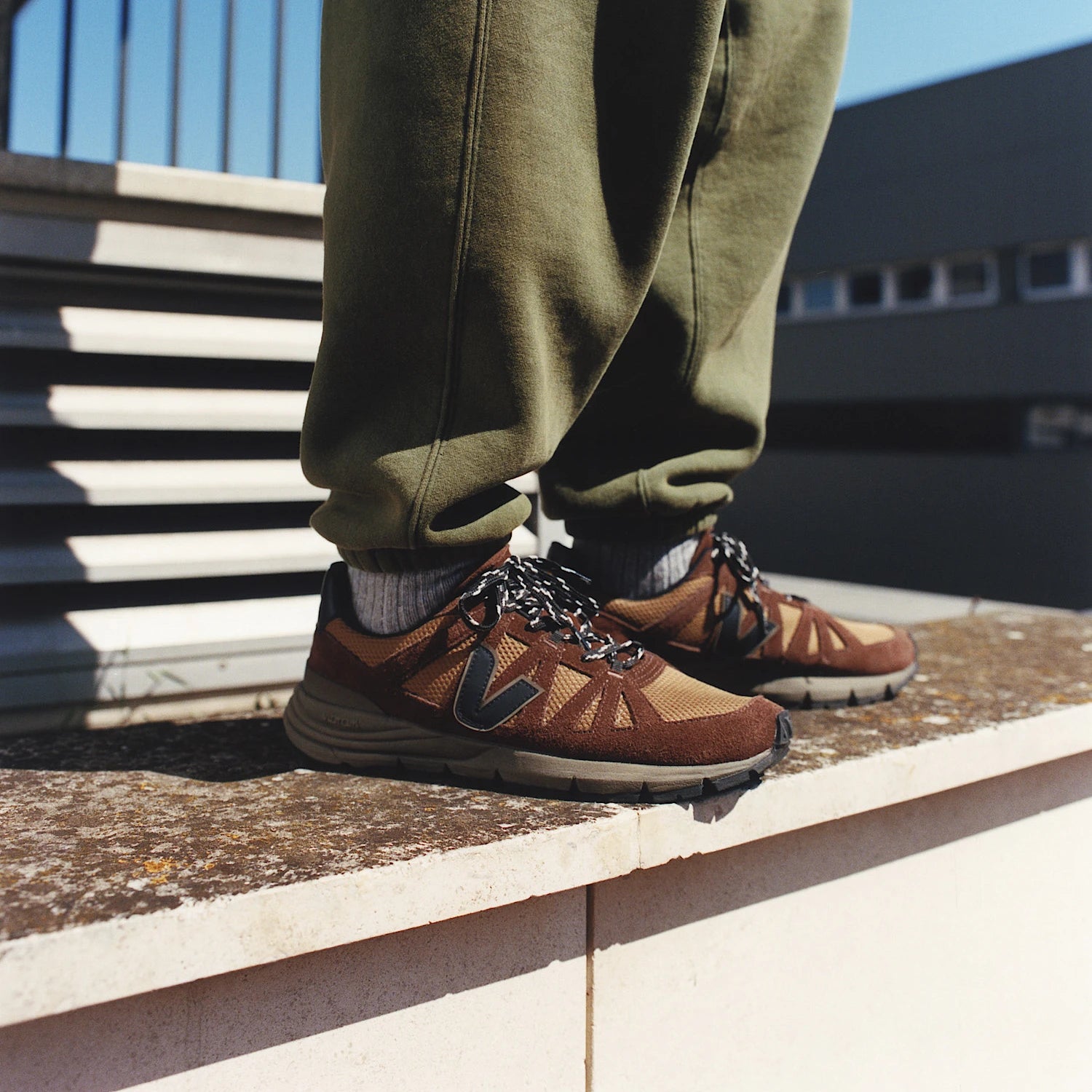 SALAR ALVEOMESH TENT EAGLE BLACK WALNUT