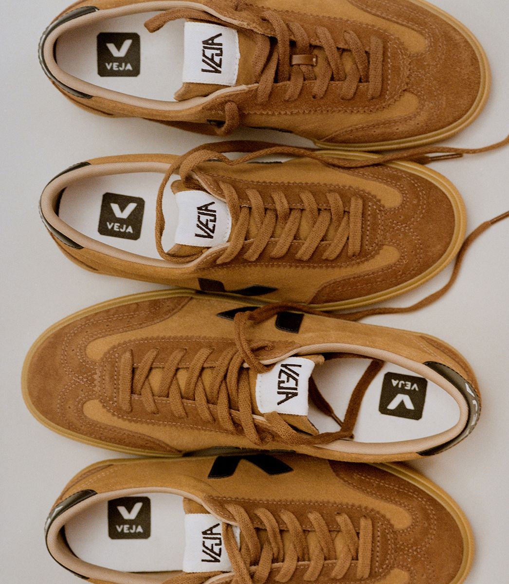 Zapatillas Veja Volley Suede Camel Black