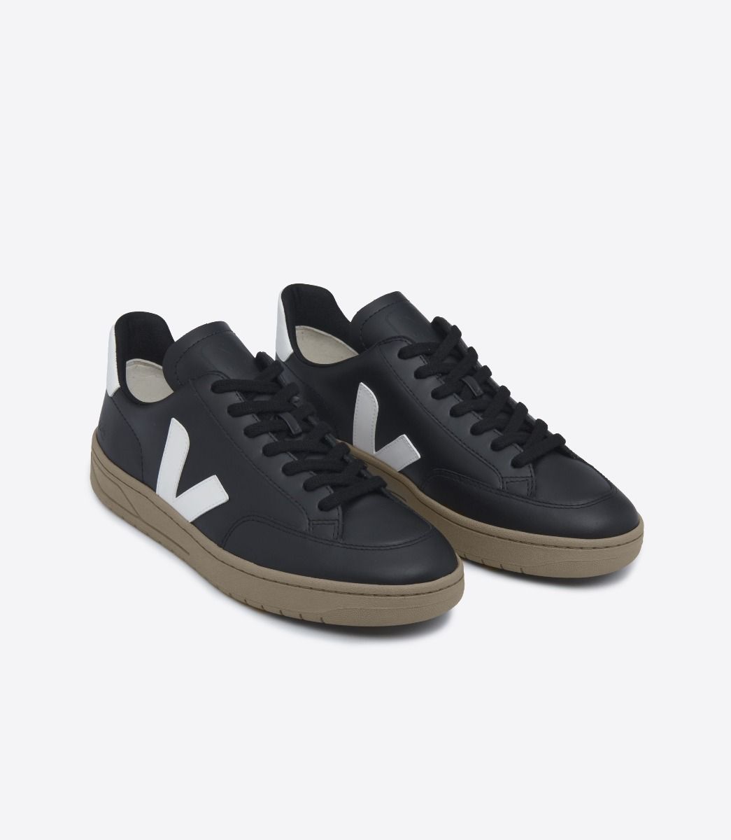 Zapatillas Veja V-12 Black White Dune