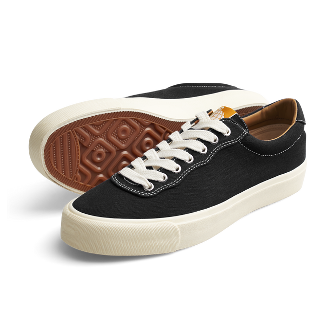 VM001 CANVAS LO (BLACK/WHITE)