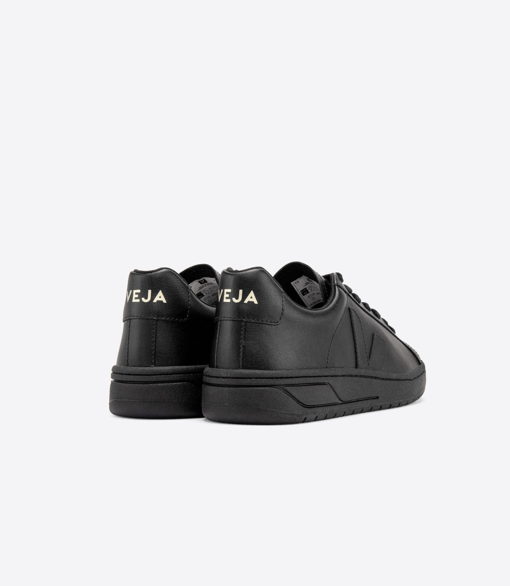 Zapatilla Veja Urca CWL Full Black