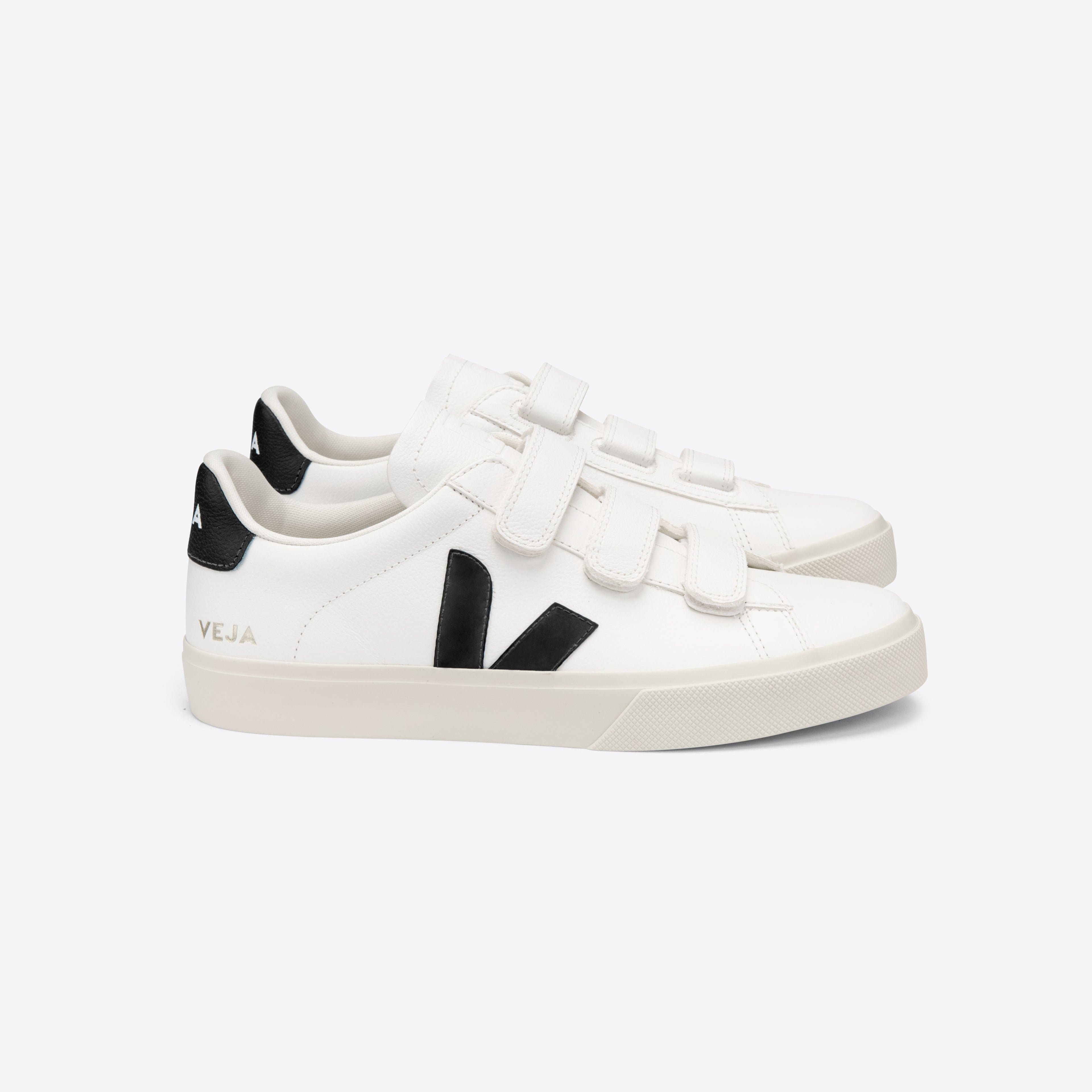 Zapatilla Veja Recife Logo Extra White Black